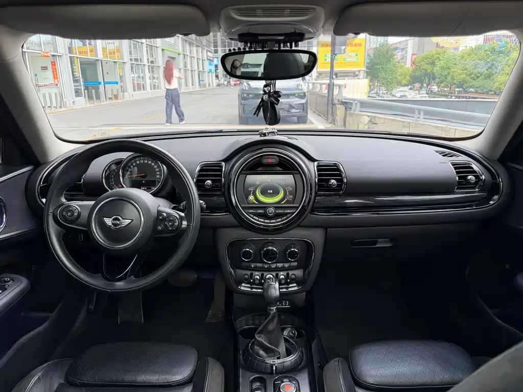 MINI Clubman 2016 — фото 10