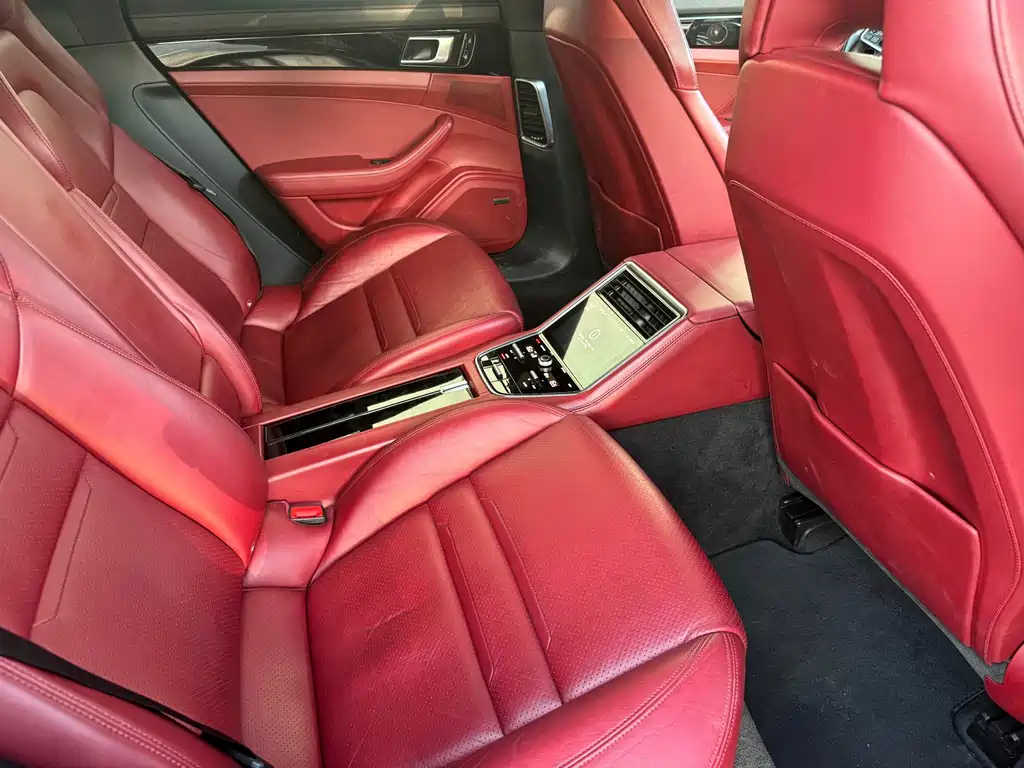 Porsche Panamera 2019 — фото 10