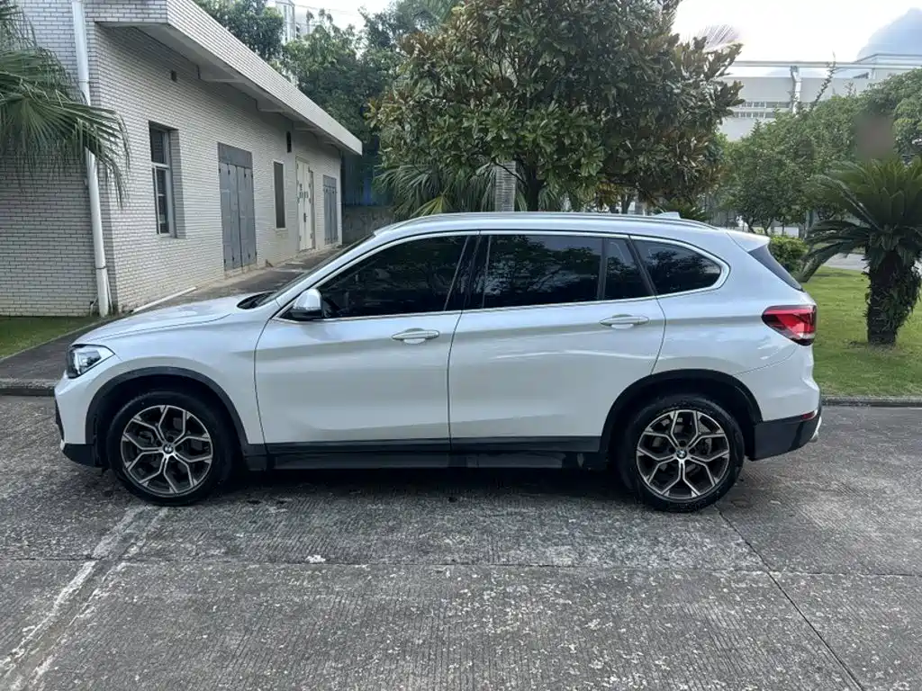 BMW X1 2023
