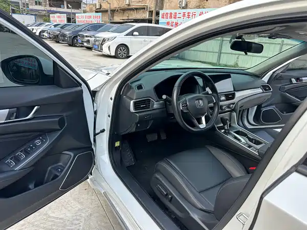 Honda Accord 2023