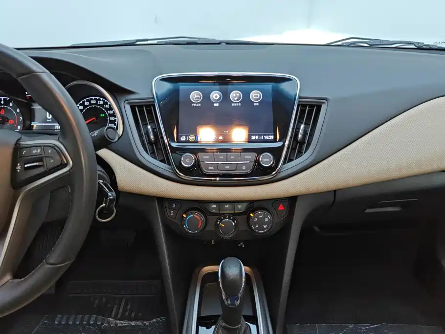 Chevrolet Cruze 2022 — фото 13