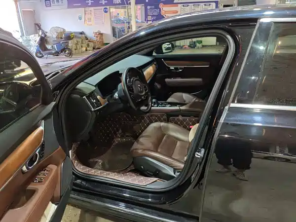 Volvo S90 2021