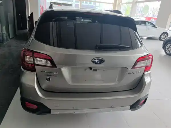 Subaru Outback 2016