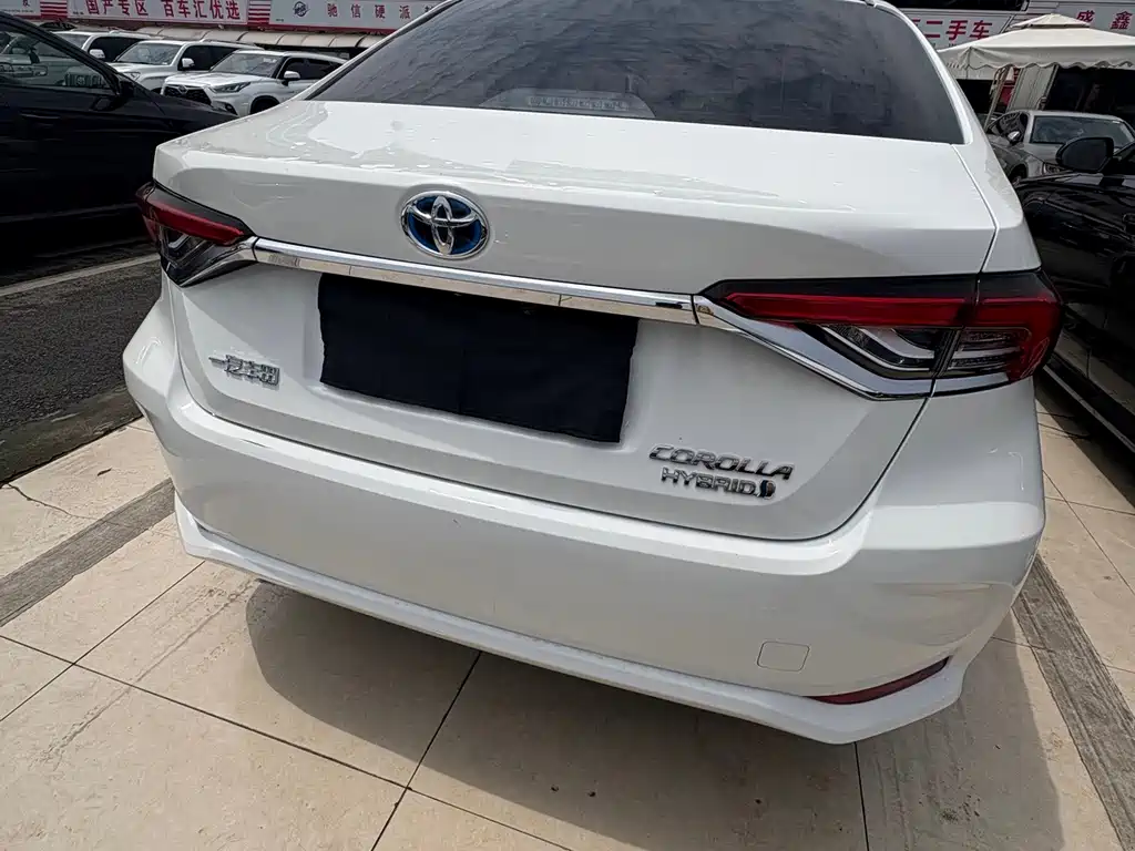 Toyota Corolla 2023 — фото 16