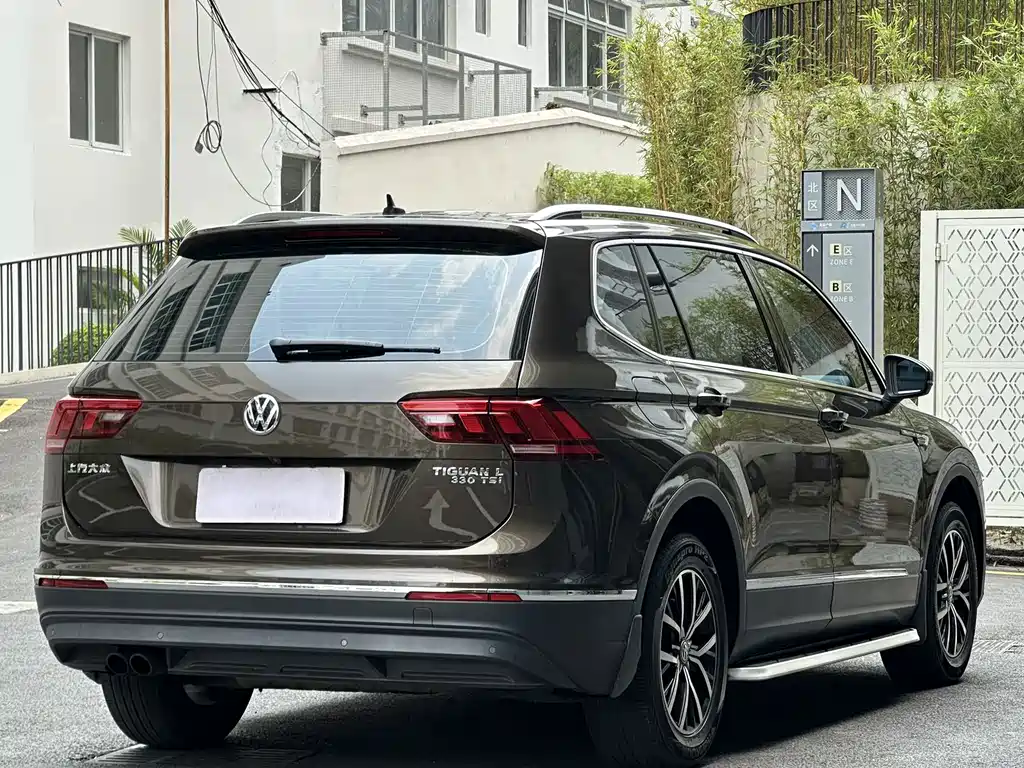 Volkswagen Tiguan L 2018 — фото 6