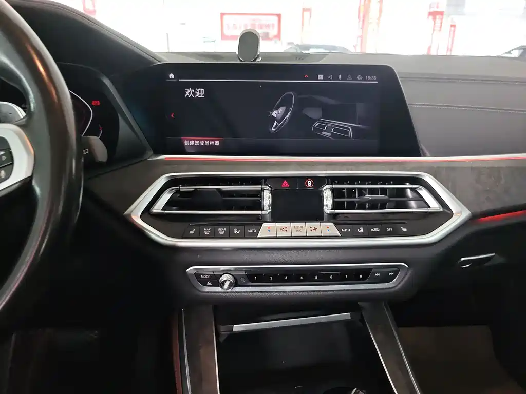 BMW X5 2019 — фото 11