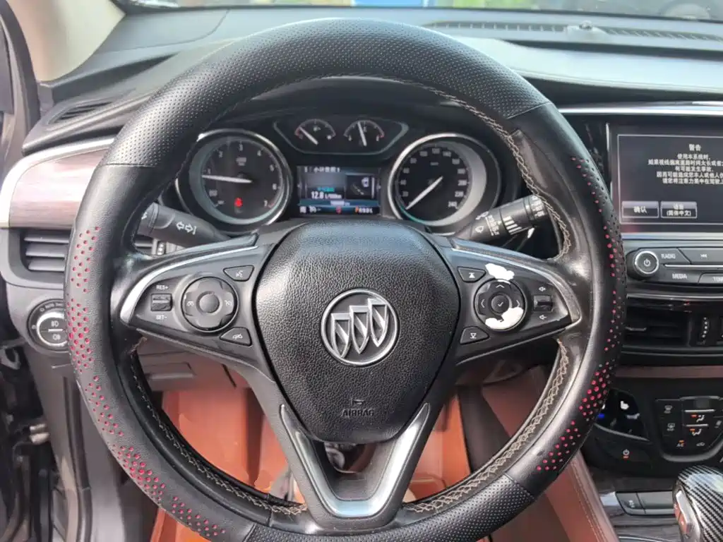 Buick Envision Plus 2017 — фото 11