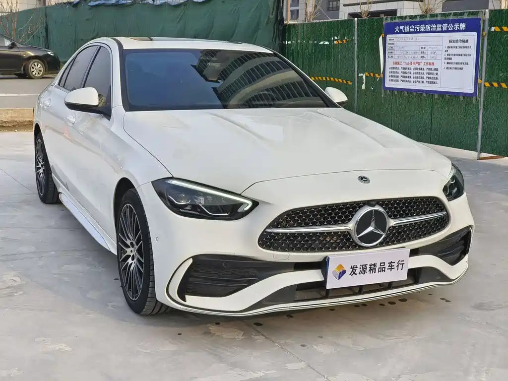 Mercedes-Benz C-Class 2023 — фото 3