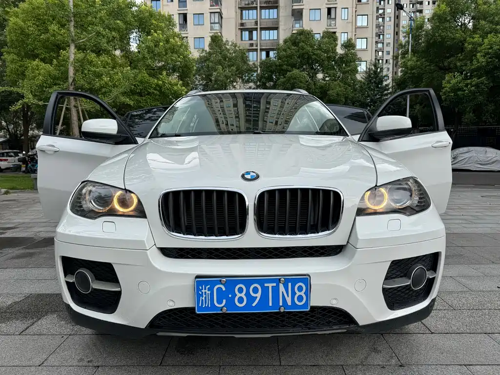 BMW X6 2012 — фото 16