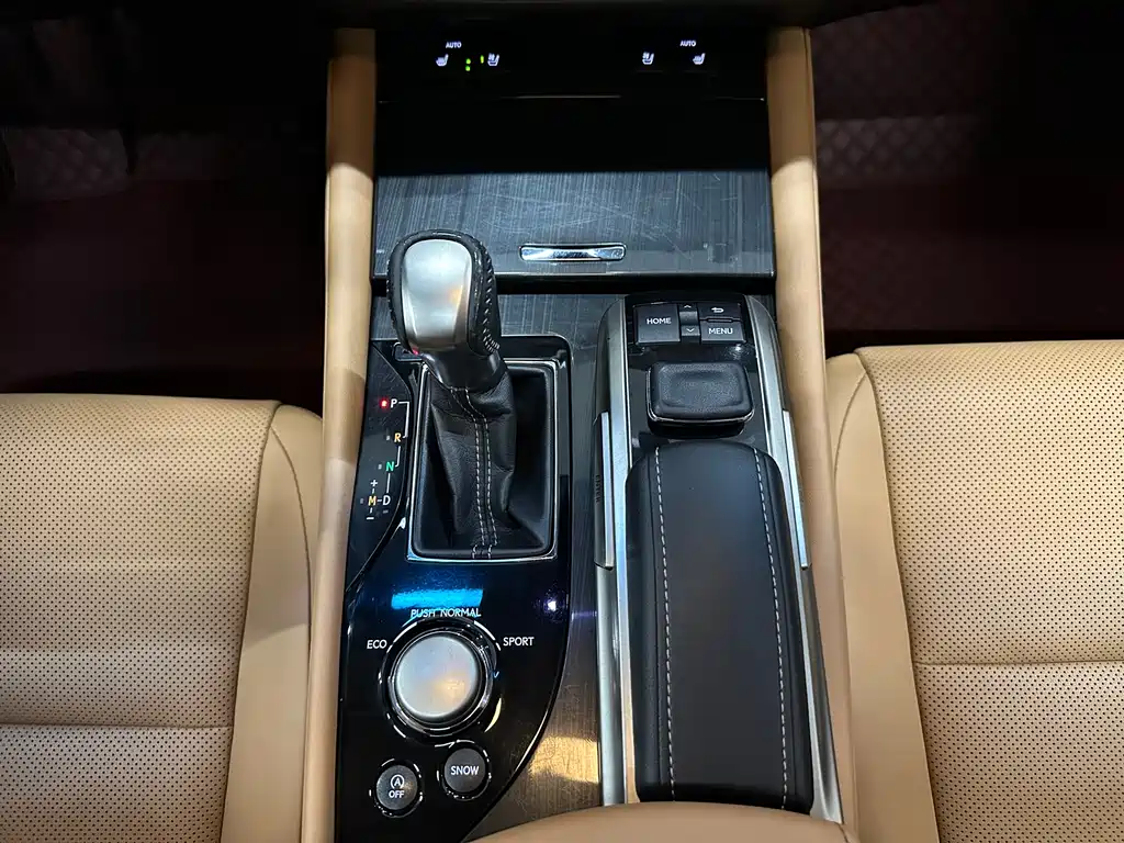 Lexus GS 2017 — фото 12