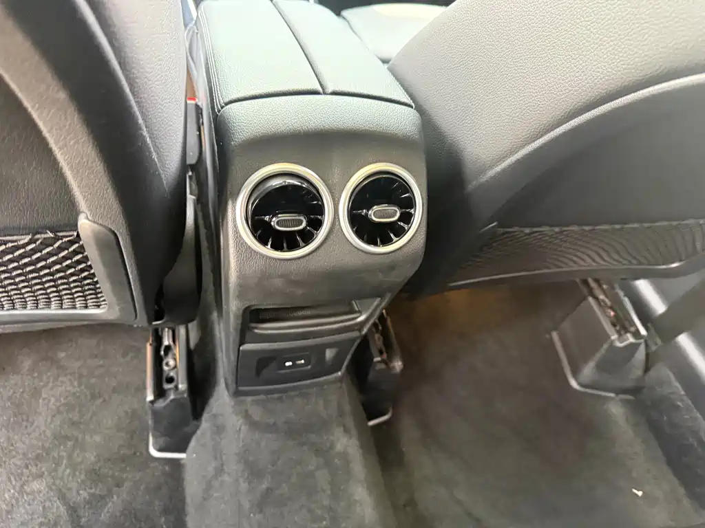 Mercedes-Benz GLA 2021 — фото 32