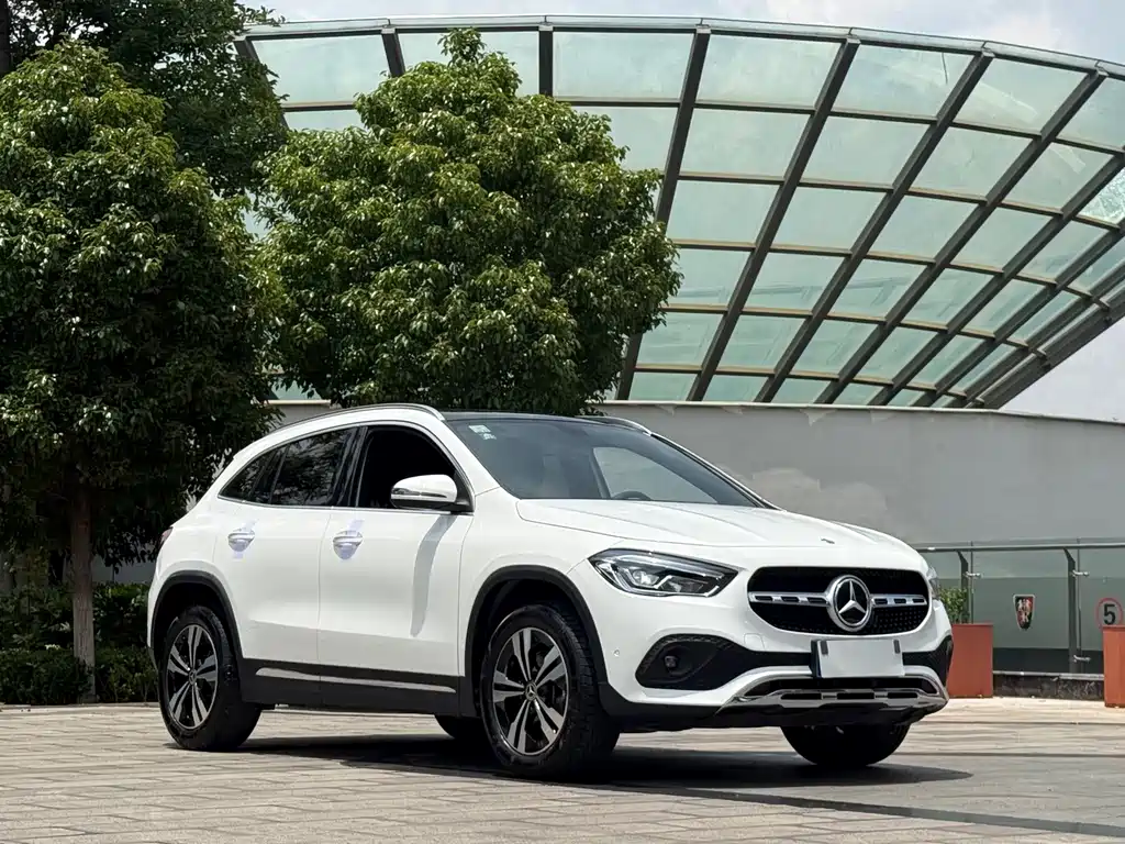 Mercedes-Benz GLA 2021