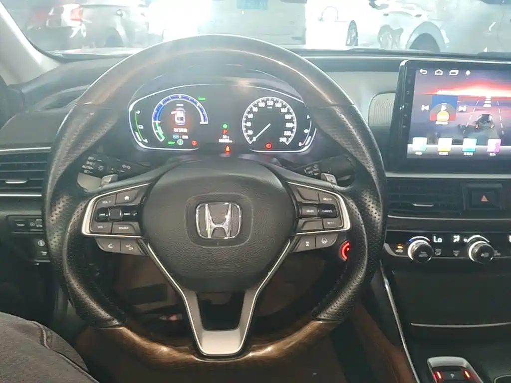 Honda Accord 2020 — фото 11