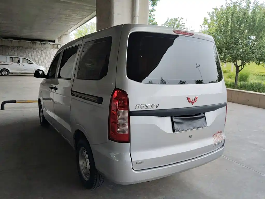 Wuling Hongguang V 2023 — фото 5