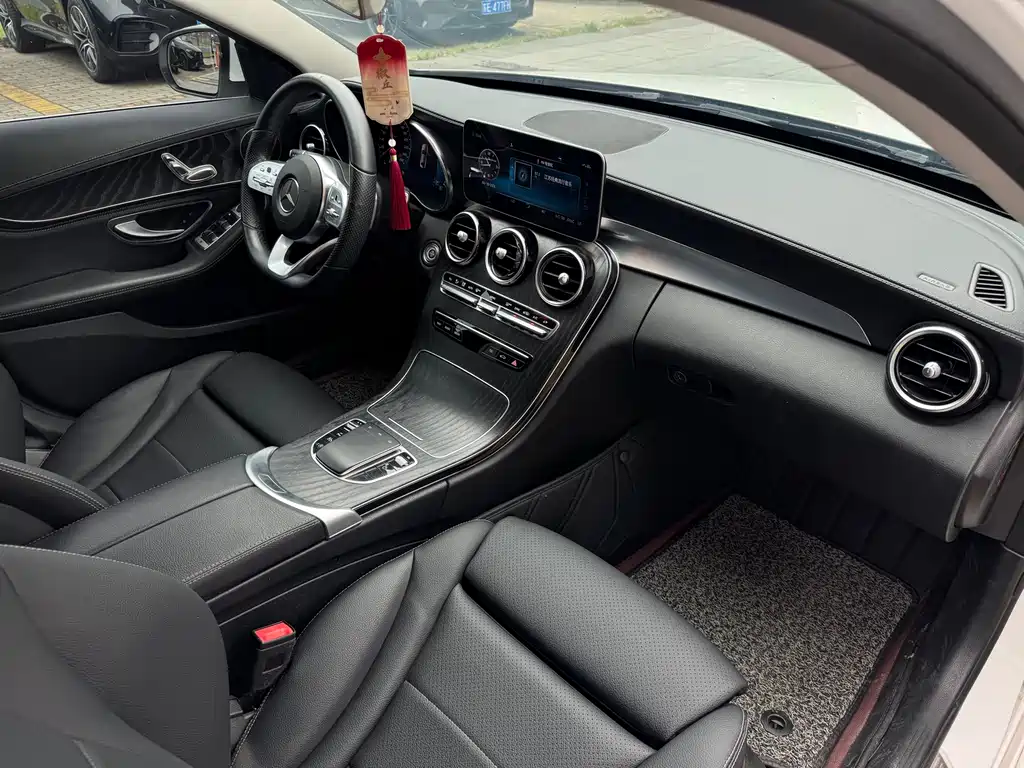 Mercedes-Benz C-Class 2020 — фото 13