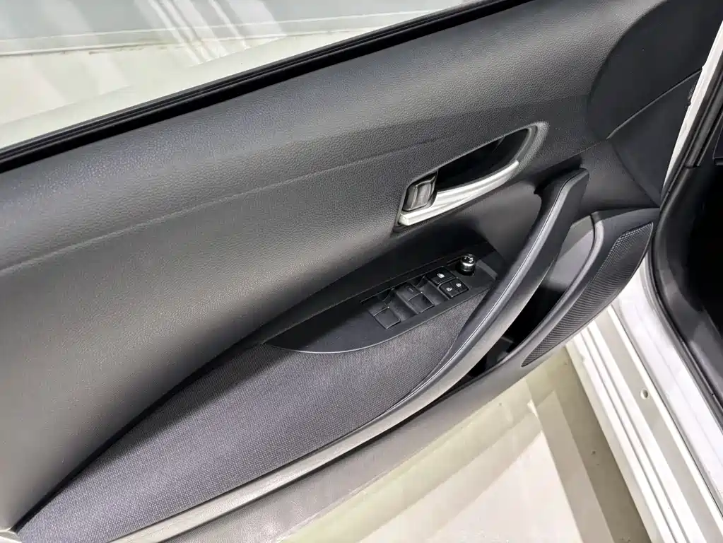 Toyota Corolla 2022 — фото 14
