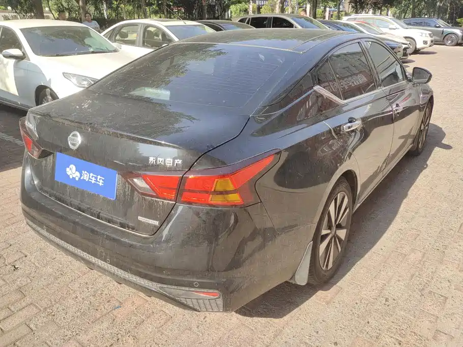 Nissan Teana 2021