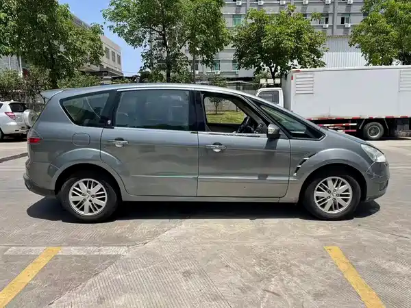 Ford Max 2007