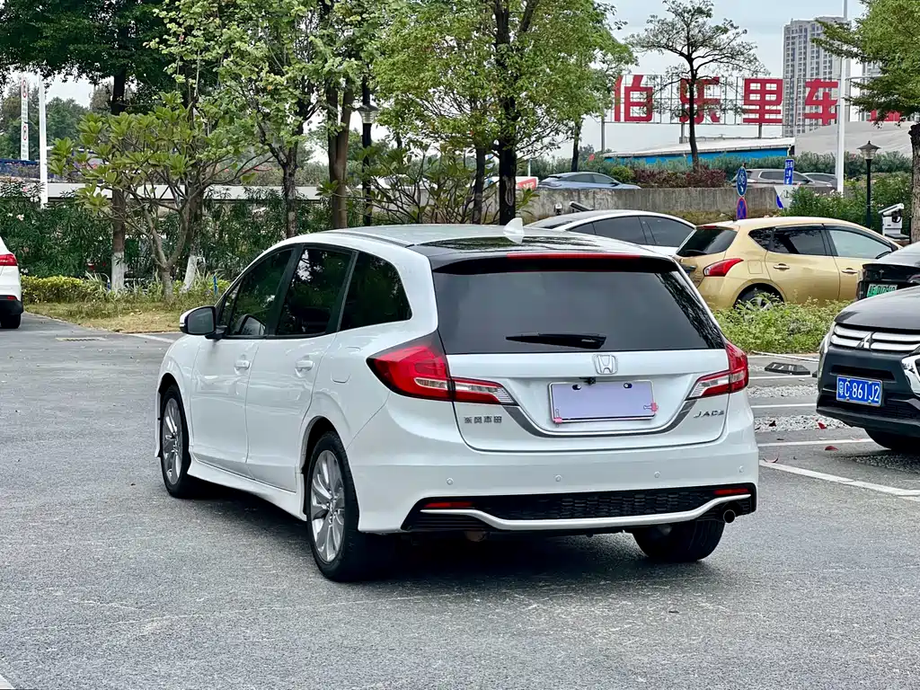 Honda Jade 2017 — фото 4