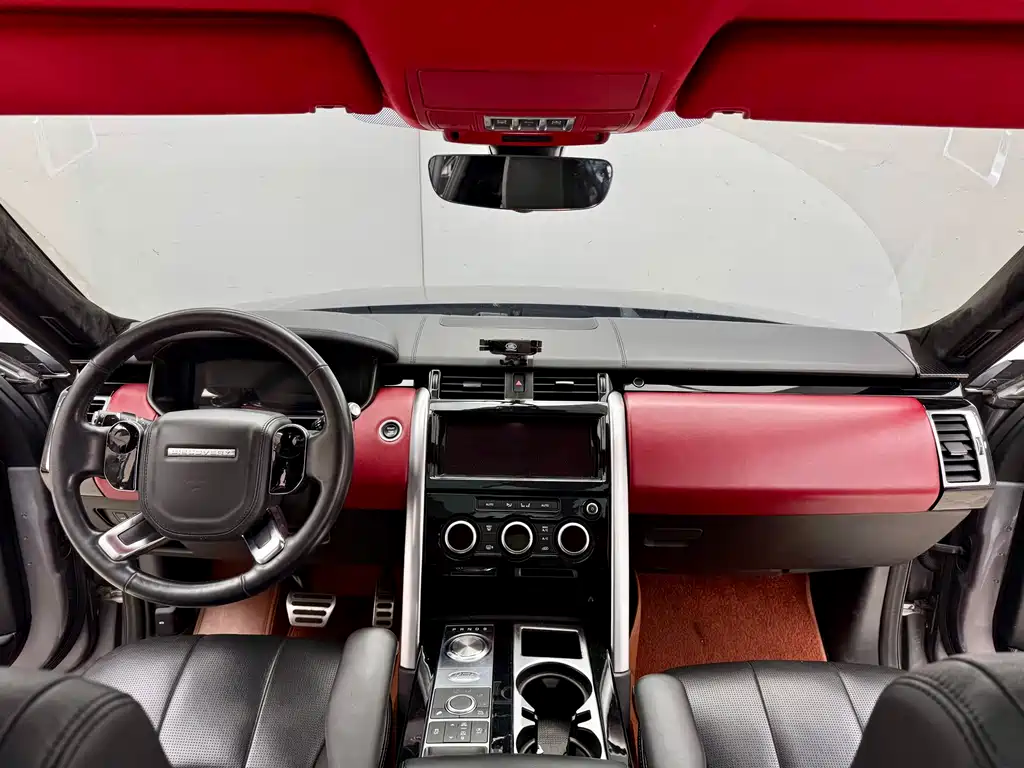 Land Rover Discovery 2020 — фото 18