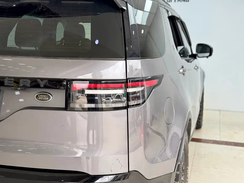 Land Rover Discovery 2020 — фото 24