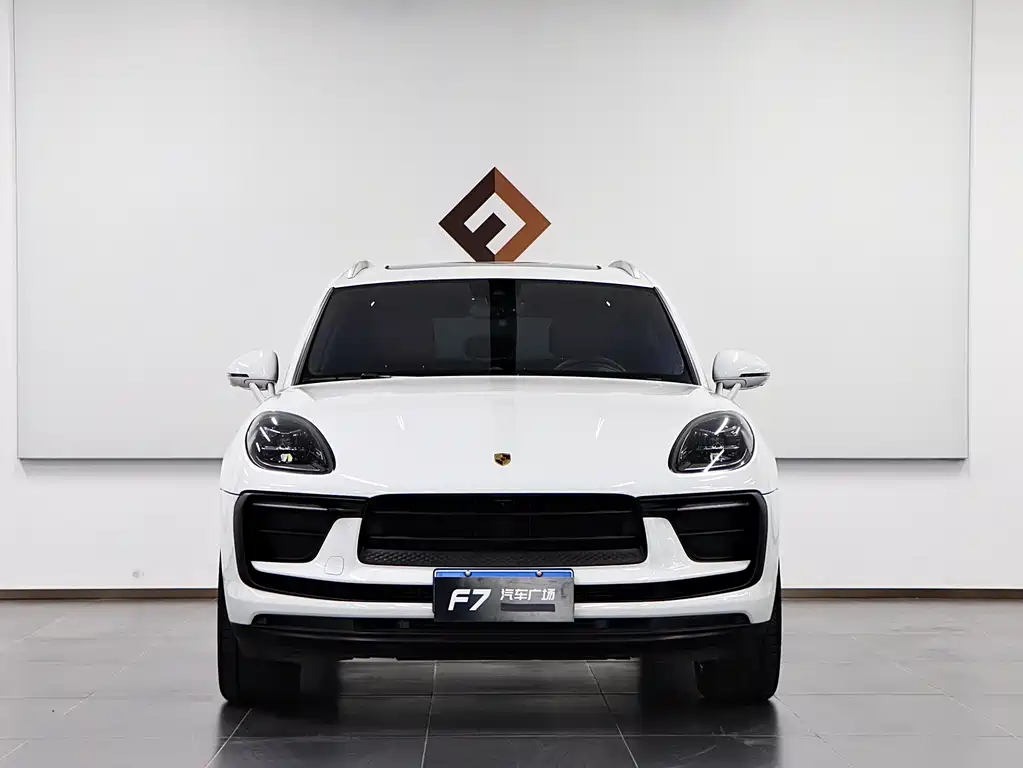 Porsche Macan 2022 — фото 2