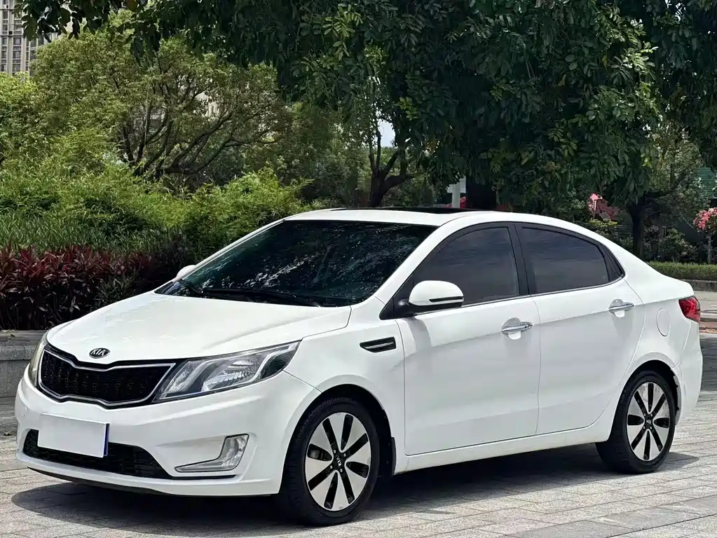 Kia K2 2014