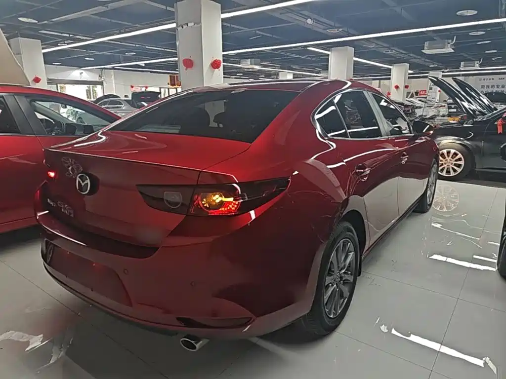 Mazda 3 Axela 2021