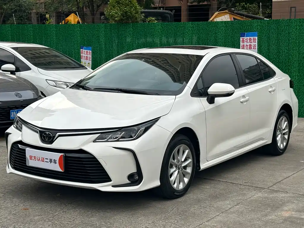 Toyota Corolla 2020 — фото 1