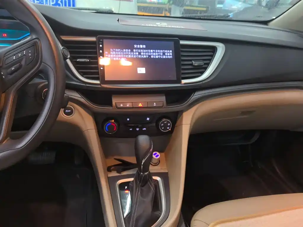 Buick Excelle 2017 — фото 13
