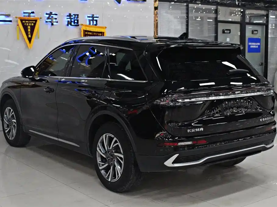 Lincoln Corsair 2023 — фото 16