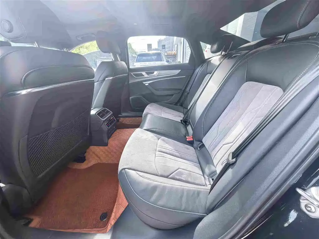 Audi A6L 2024
