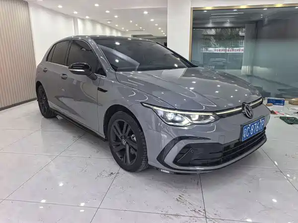 Volkswagen Golf 2023
