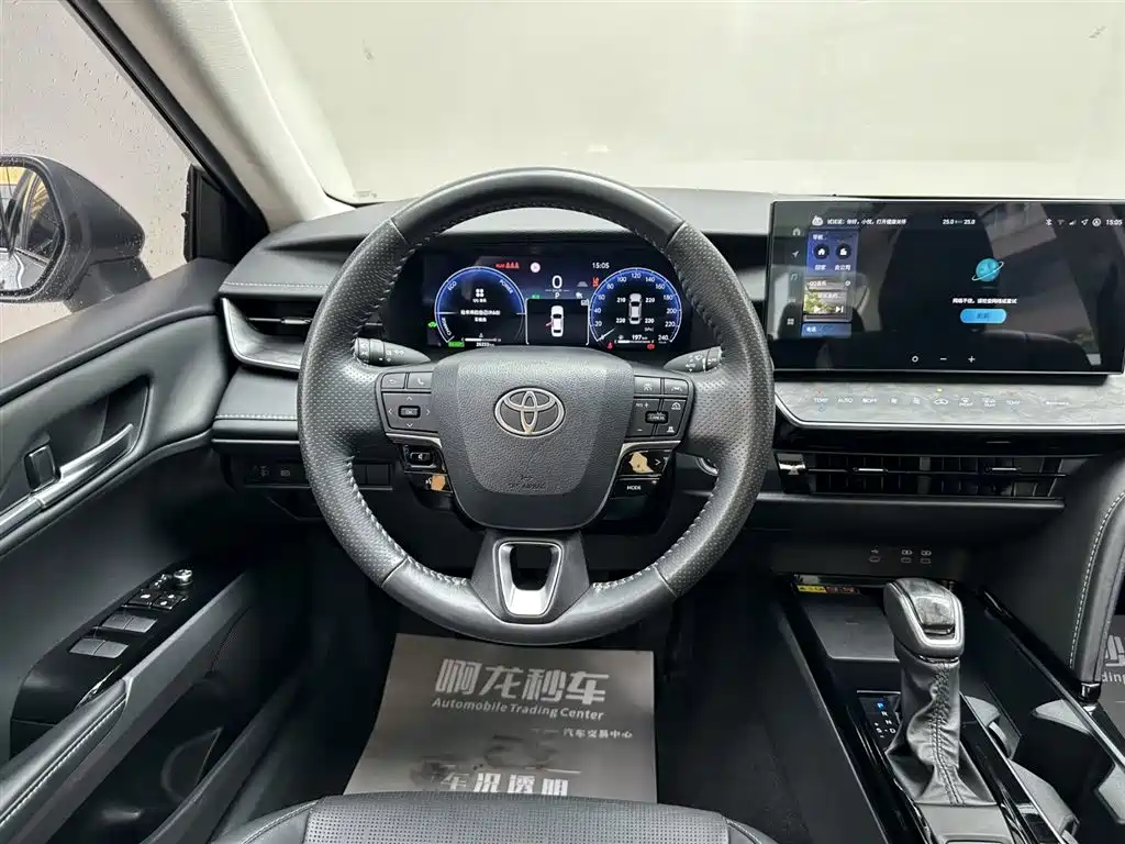 Toyota Camry 2024 — фото 10