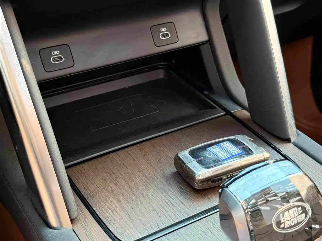 Land Rover Discovery Sport 2024 — фото 20