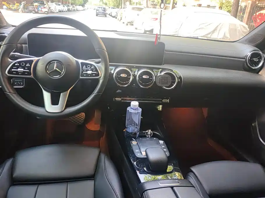 Mercedes-Benz A-Class 2020 — фото 12
