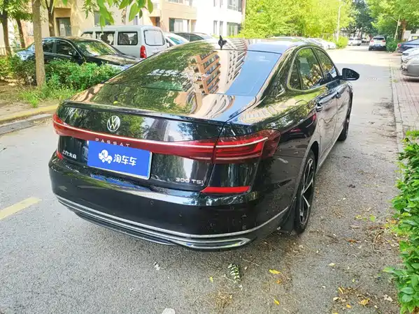 Volkswagen Passat 2023