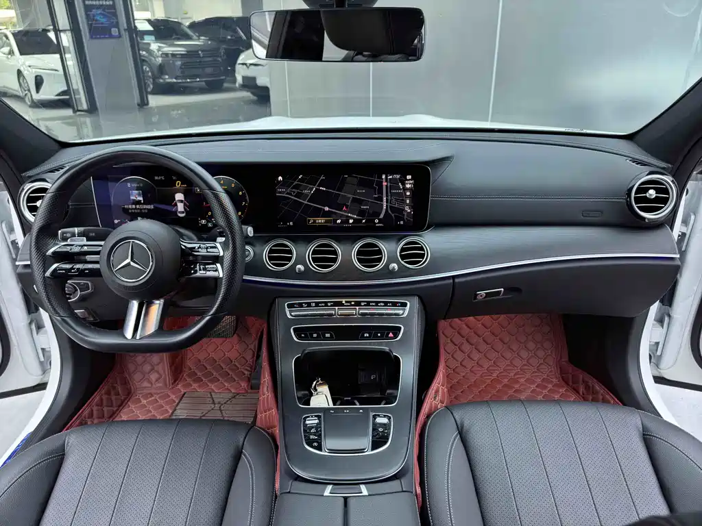 Mercedes-Benz E-Class 2023 — фото 26