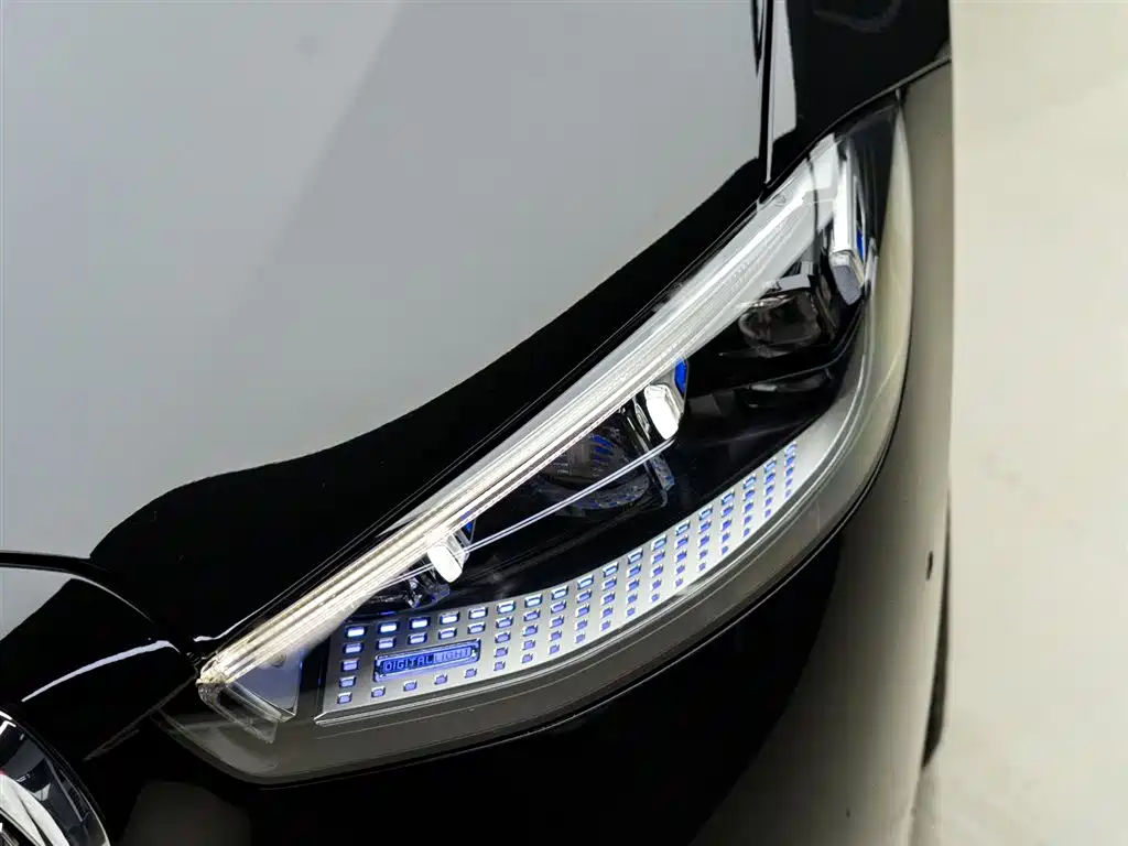 Mercedes-Benz S-Class 2026
