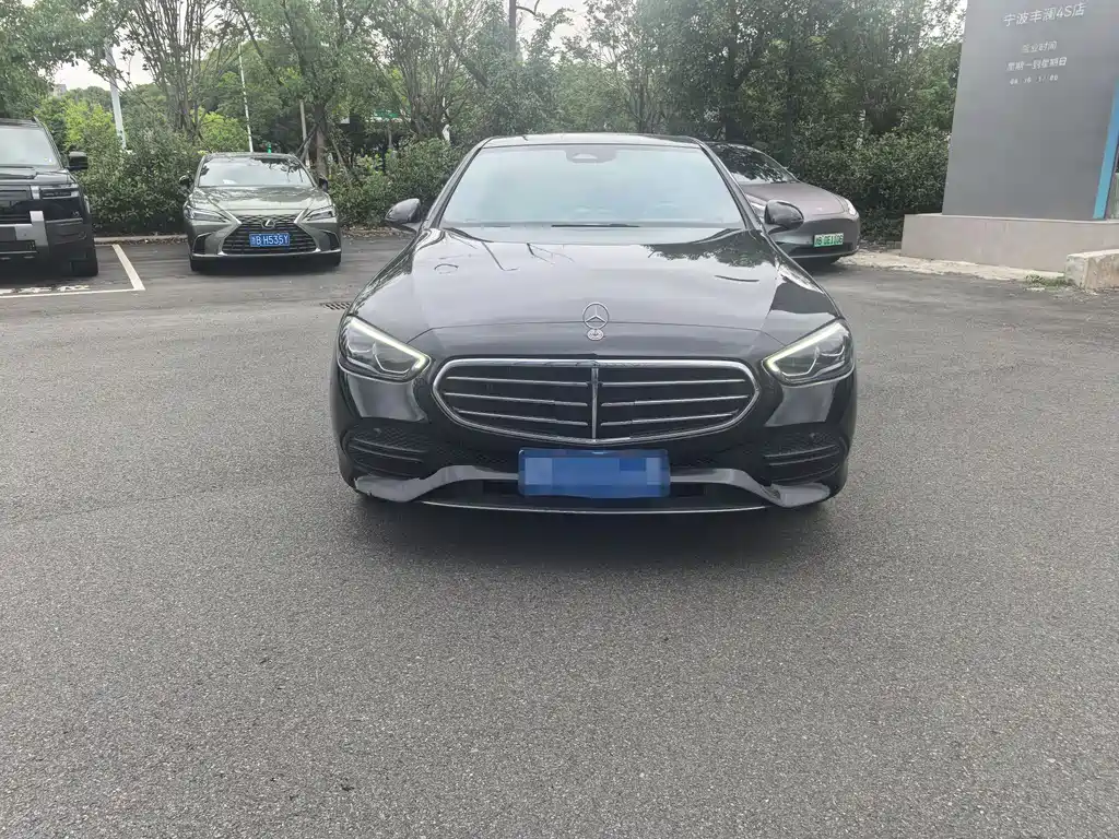 Mercedes-Benz C-Class 2023