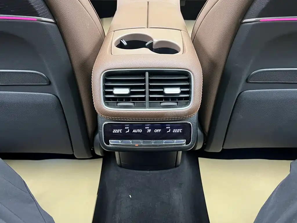 Mercedes-Benz GLE 2025 — фото 29