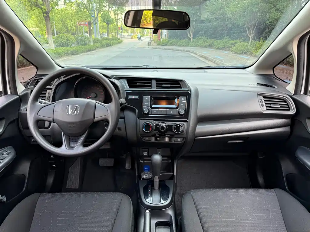 Honda Fit 2018 — фото 12