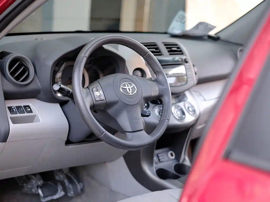 Toyota RAV4 2009 — фото 26