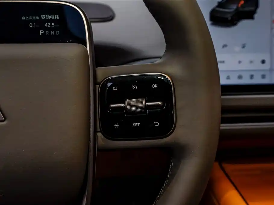 Li Auto i8 2025 — фото 25