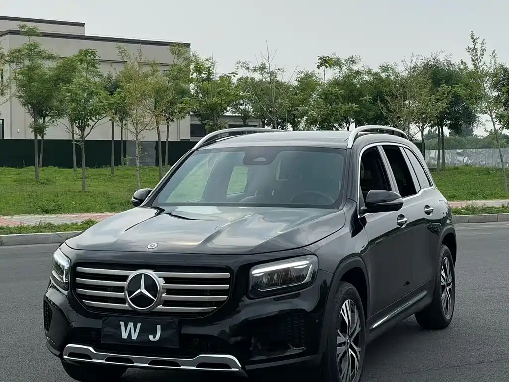 Mercedes-Benz GLB 2024