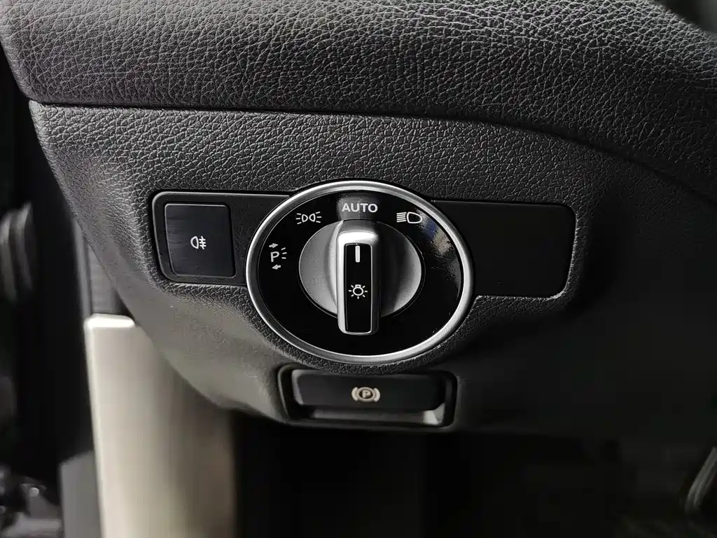 Mercedes-Benz GLA 2018 — фото 21
