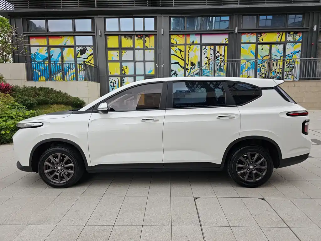 Baojun RM-5 2022
