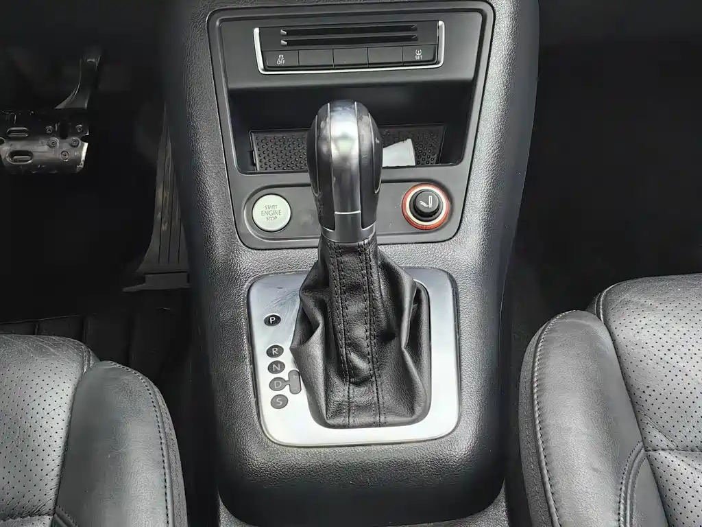 Volkswagen Tiguan 2015 — фото 13