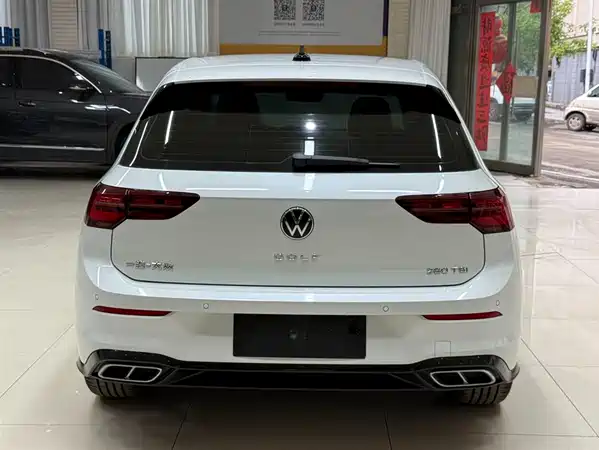 Volkswagen Golf 2022