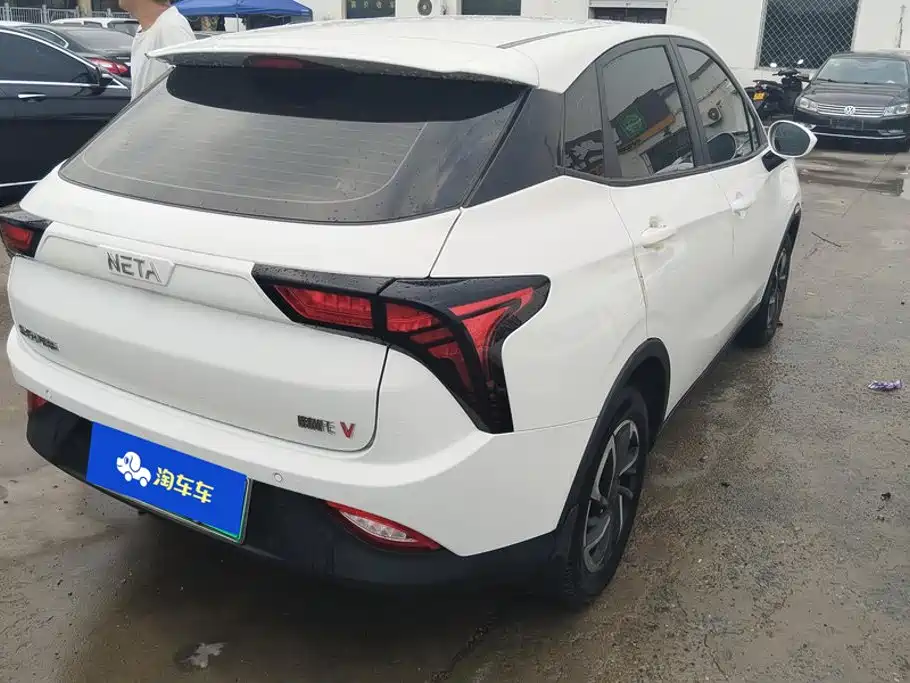 Neta V 2021